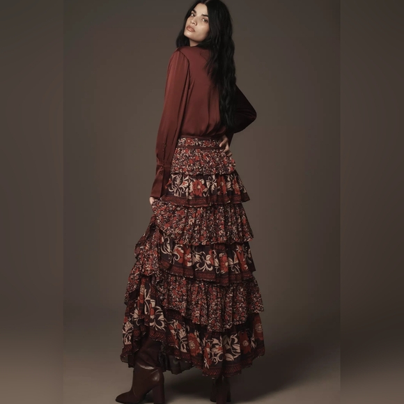 FARM Rio Dresses & Skirts - Farm Rio Chelsea Garden Ruffle Midi Skirt in Large Size